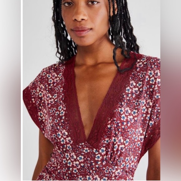 NWOT Free People sweet talker floral lace V neck ruched keyhole mini dress - Picture 4 of 14